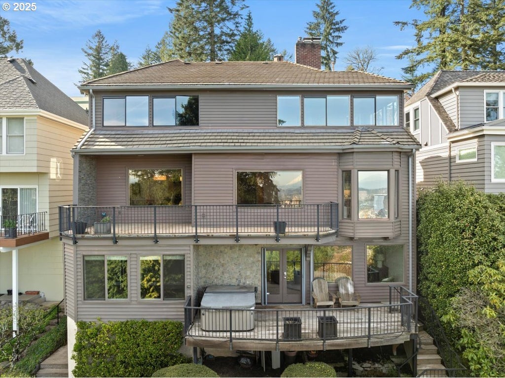 2869 Sw Champlain Dr, Portland