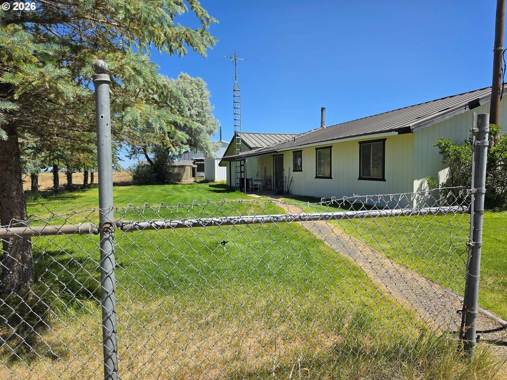 91497 Christmas Valley Hwy, Christmas Valley