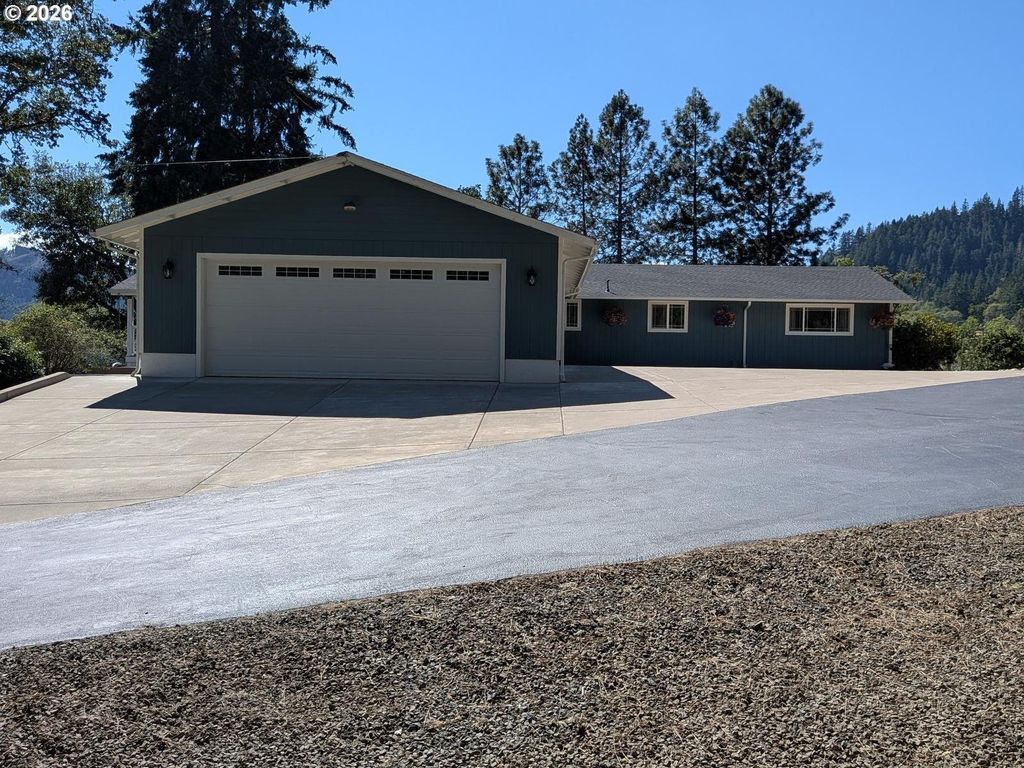 9450 Bullock Rd, Oakland