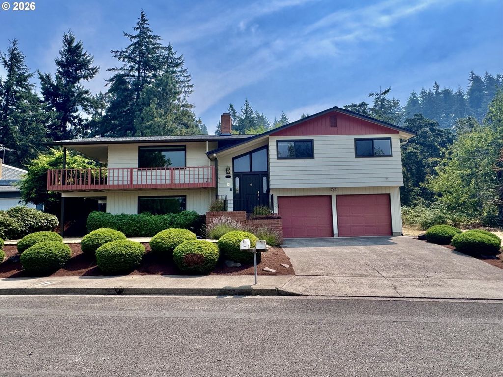 3985 University St, Eugene