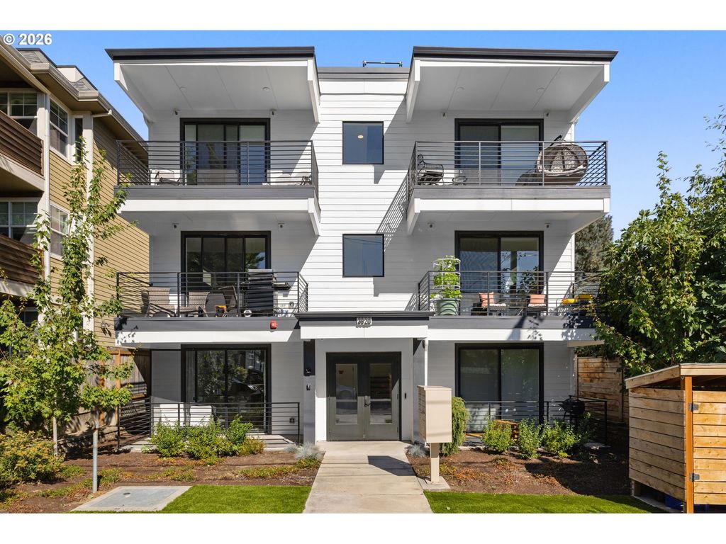 3920 N Montana Ave 301, Portland