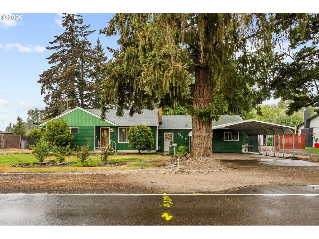 4966 Swegle Rd, Salem