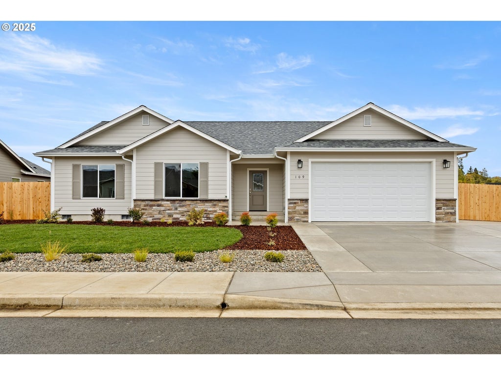 109 Citation Ct, Winston