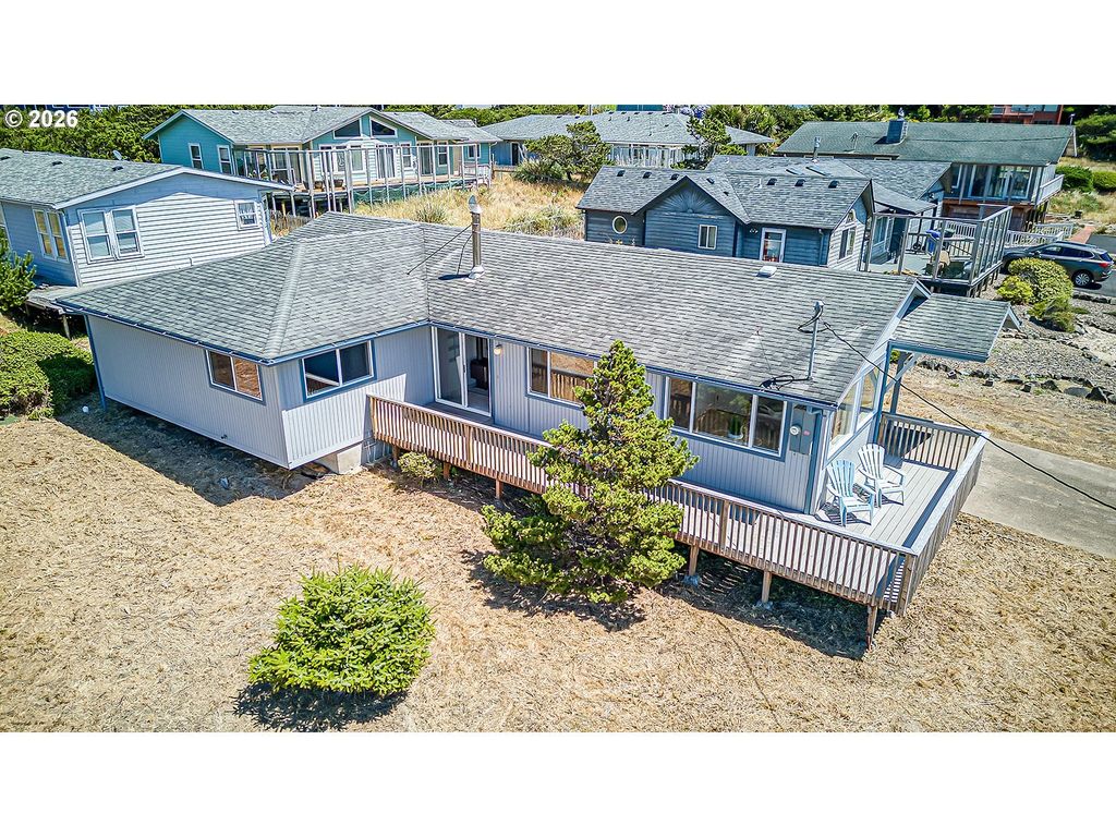 1910 Nw Cutter St, Waldport