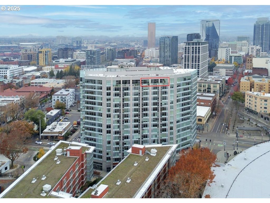 1926 W Burnside St 1602, Portland