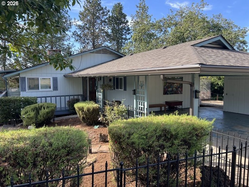 170 Hurricane Ln, Winchester