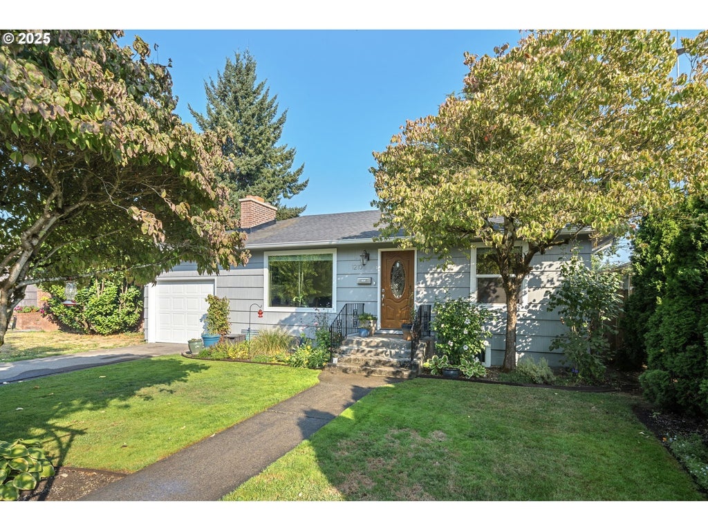 1210 9th Ave, Longview