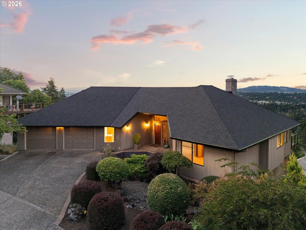 2902 Rawhide St, West Linn