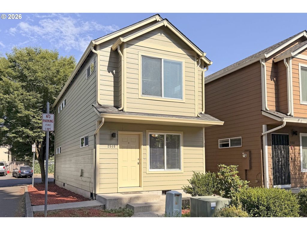 2546 Se 111th Ave, Portland
