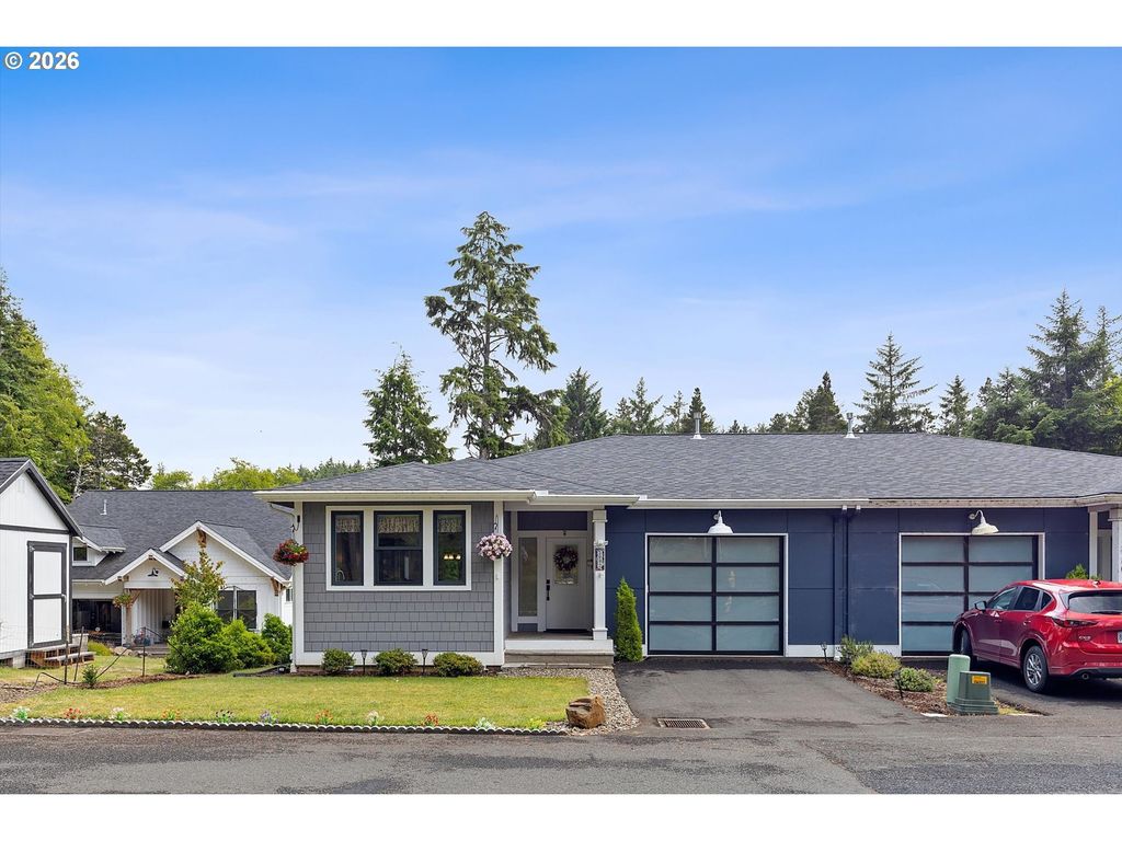 2992 Ne 26th St, Lincoln City