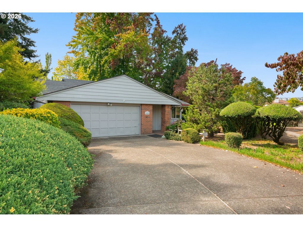 10590 Sw Century Oak Dr, Portland