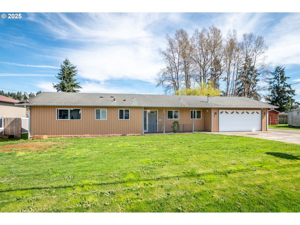 1658 N 2nd Ave, Kelso