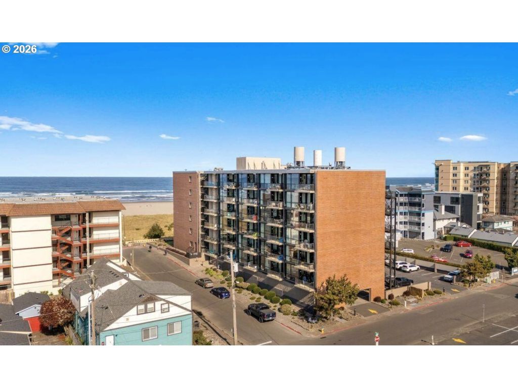475 S Prom 112, Seaside