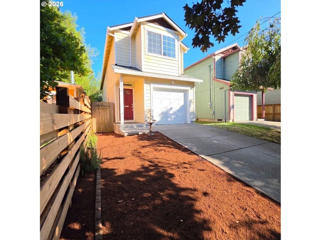 8550 N Allegheny Ave, Portland