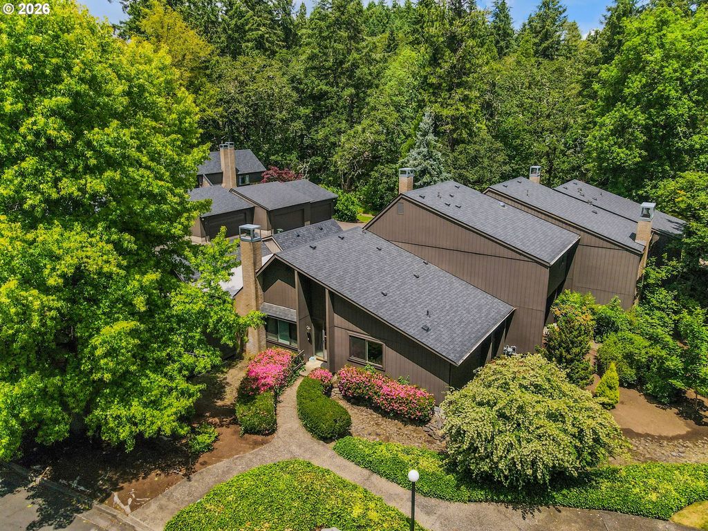 101 Westbrook Way, Eugene