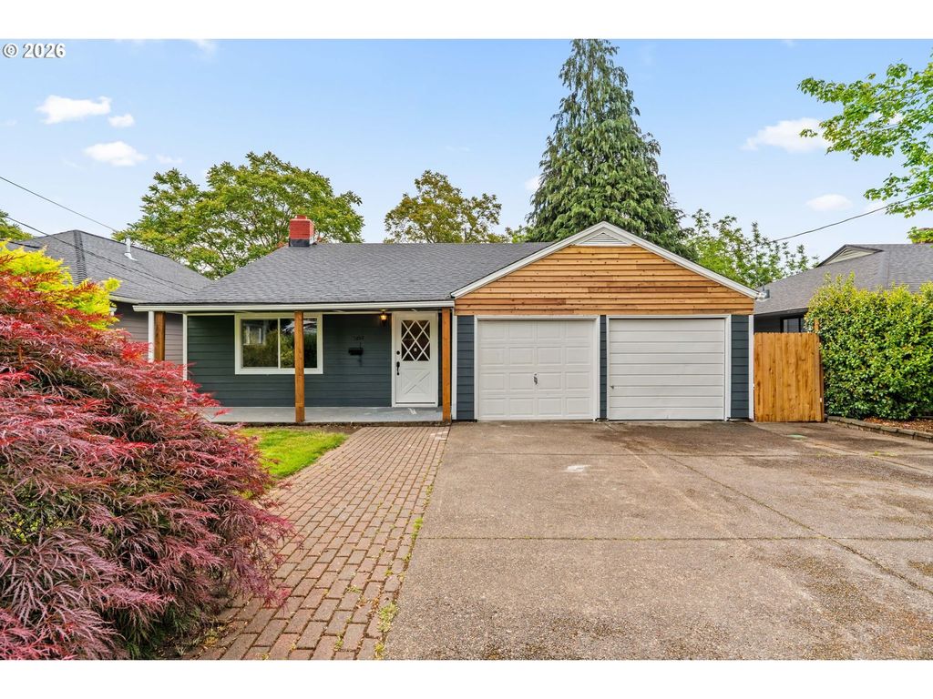 1858 W Nob Hill St, Salem
