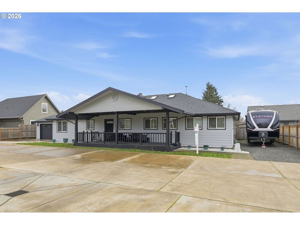 1271 Arcadia Dr, Eugene
