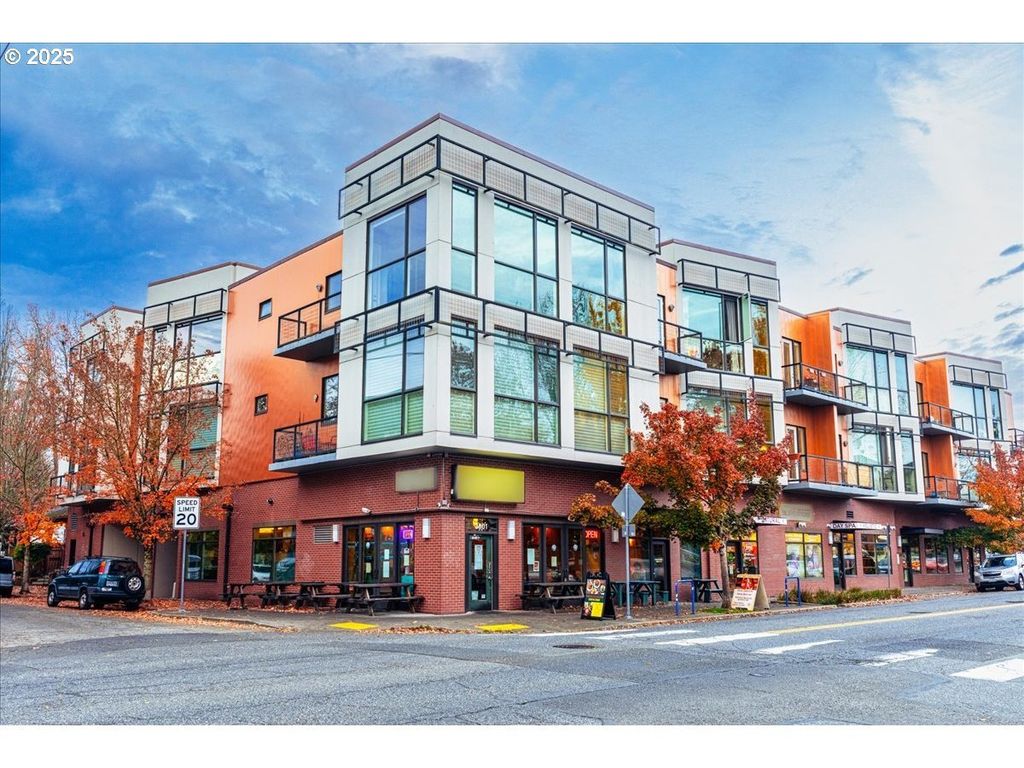 838 Se 38th Ave 209, Portland