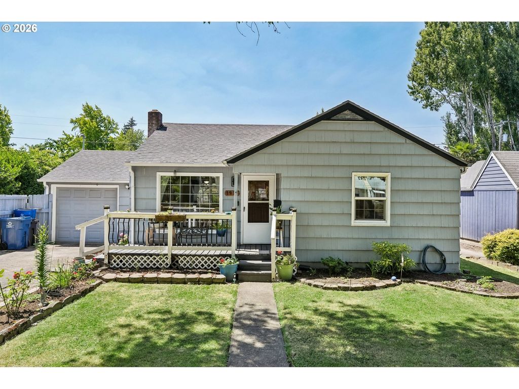 1915 23rd St Ne, Salem