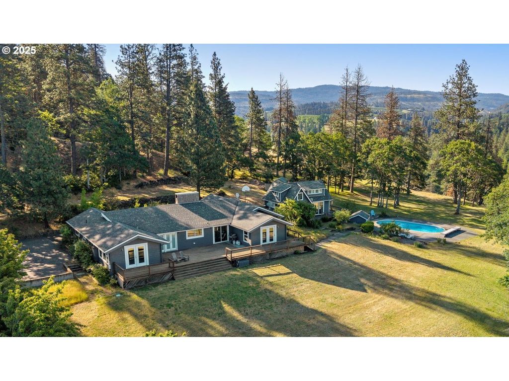 400 Cherry Hill Dr, Mosier