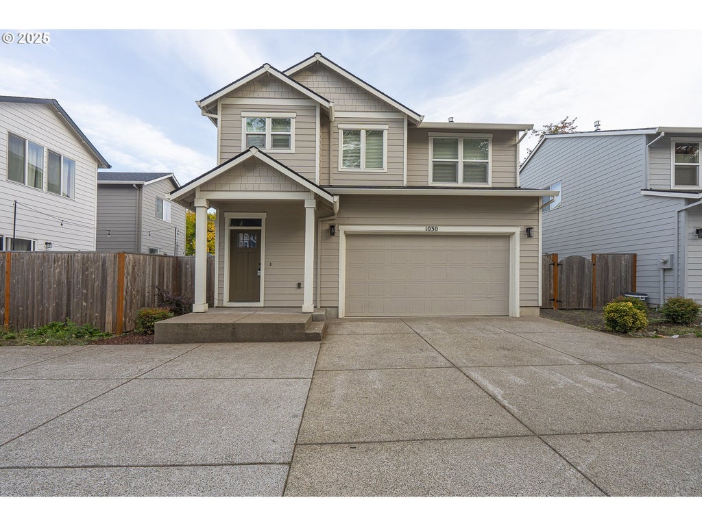 1030 S College St, Newberg