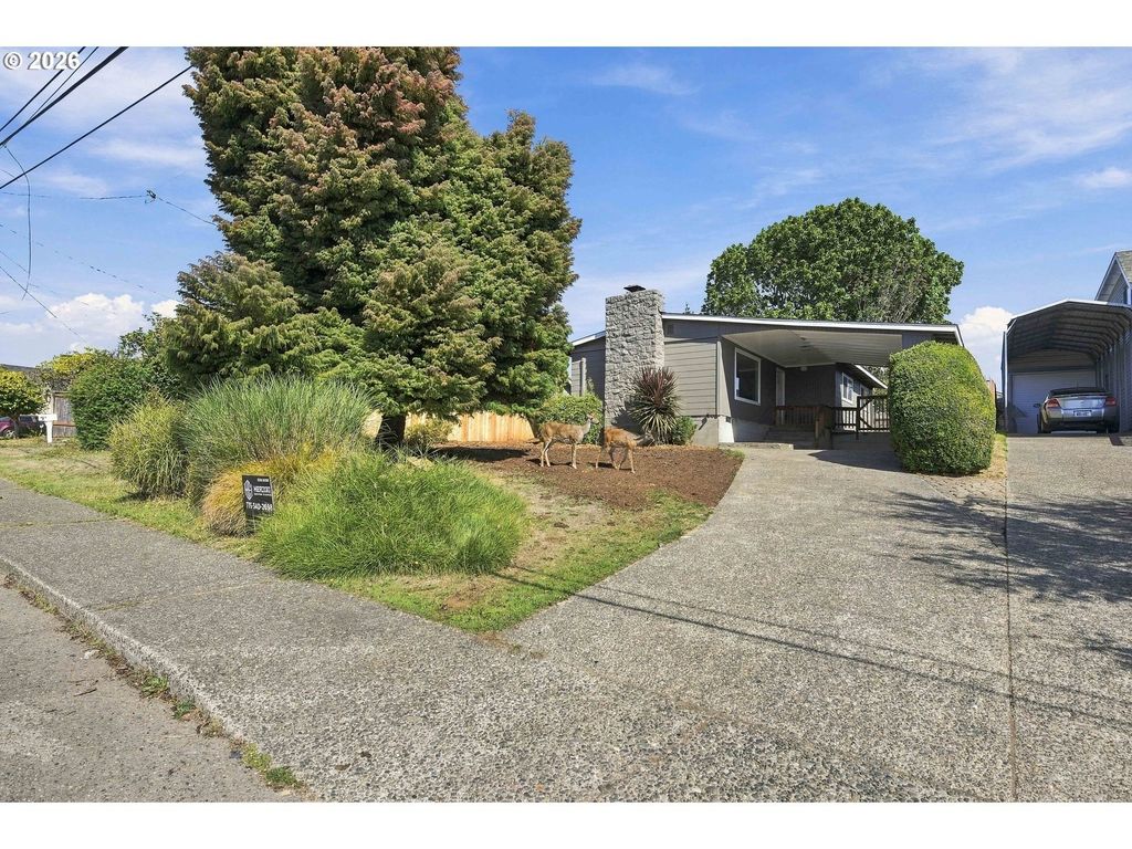 2353 Brussells St, North Bend
