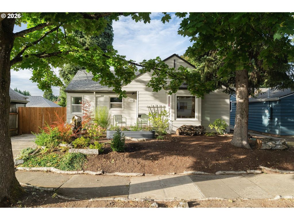 1815 Ne Junior St, Portland