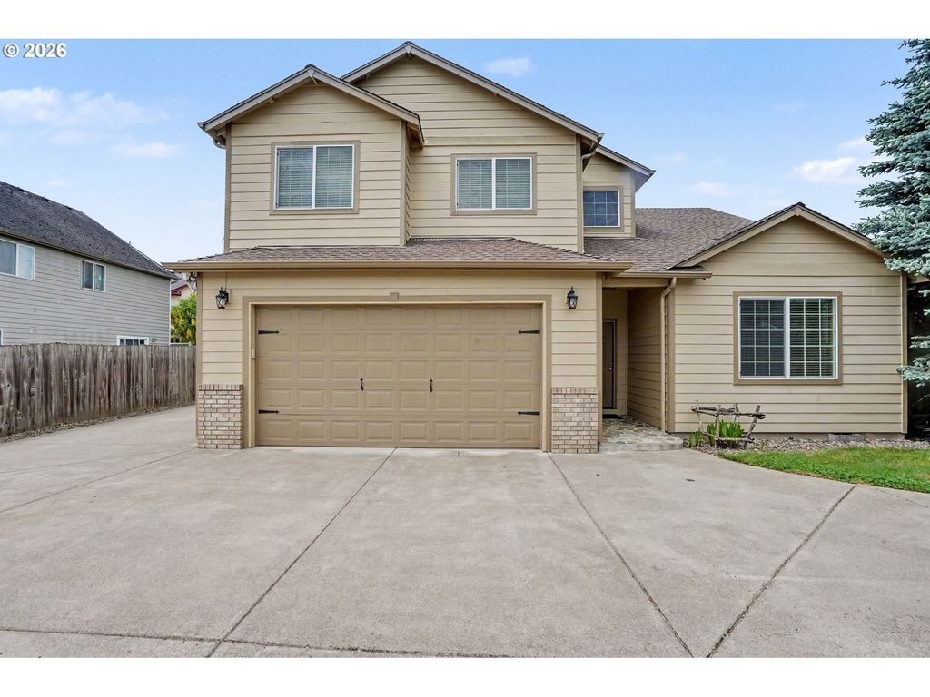 4334 Log Dr, Salem