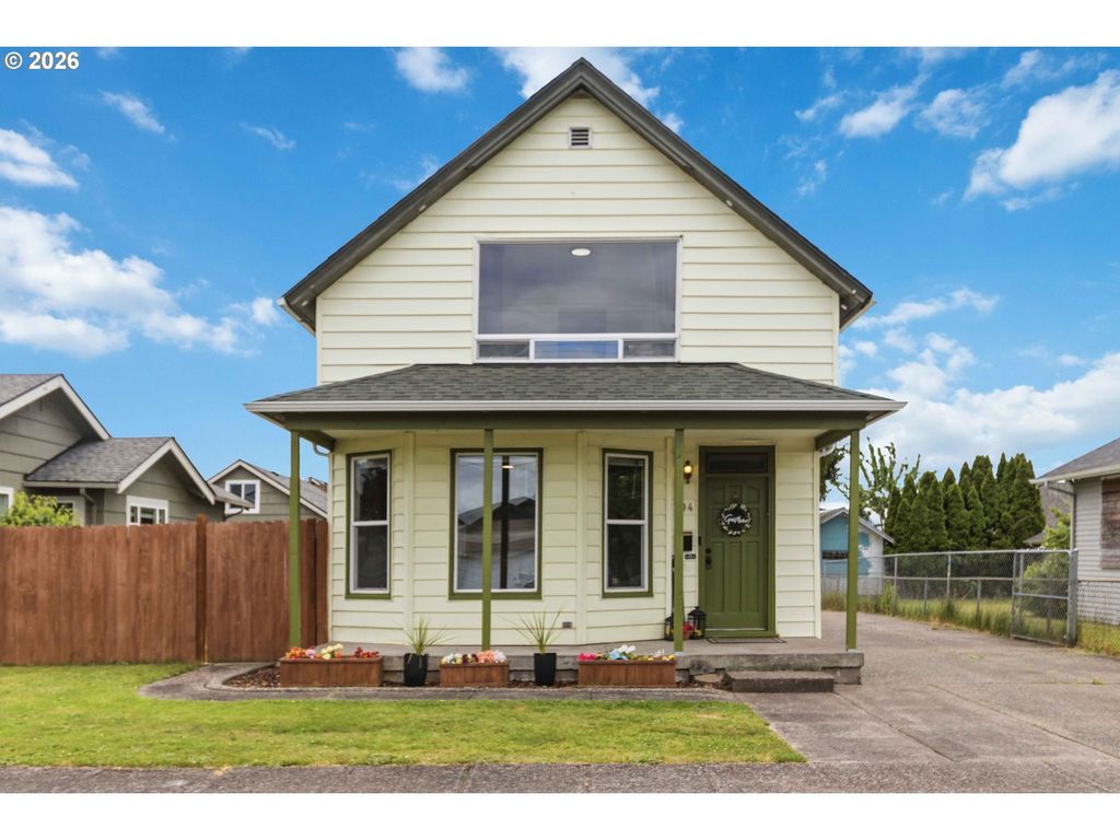 704 Columbia St, Kelso