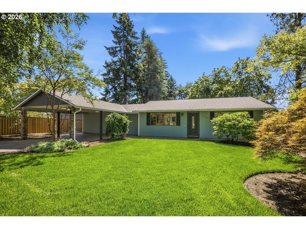 19530 Central Point Rd, Oregon City