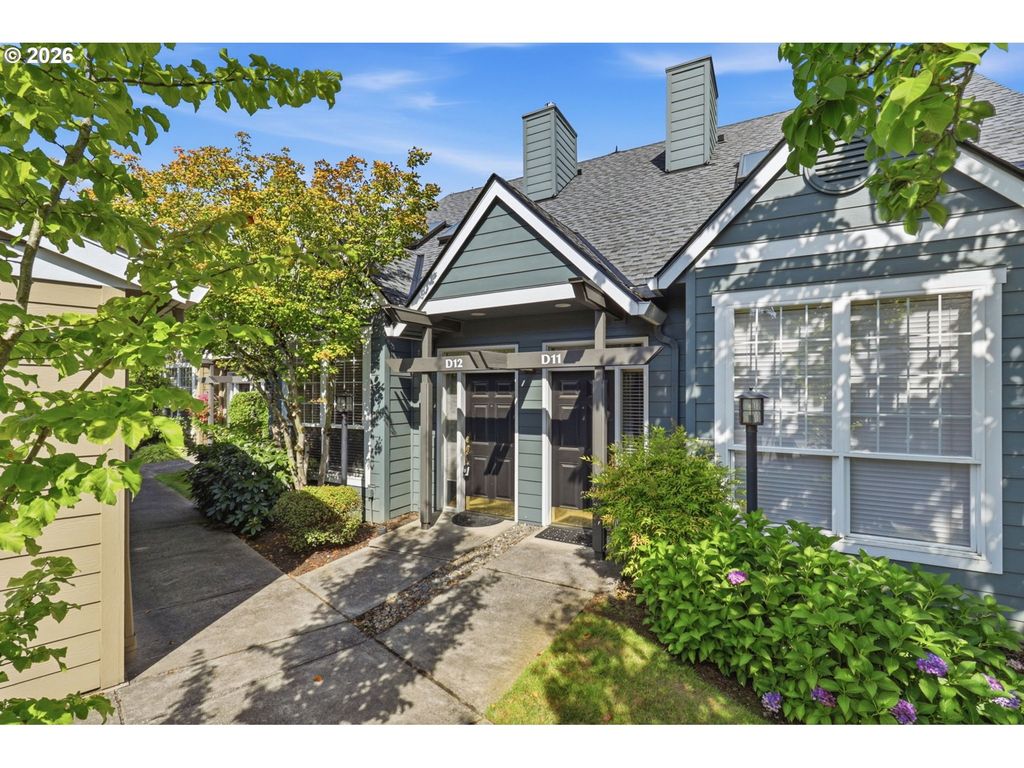 9008 Ne 54th St D12, Vancouver