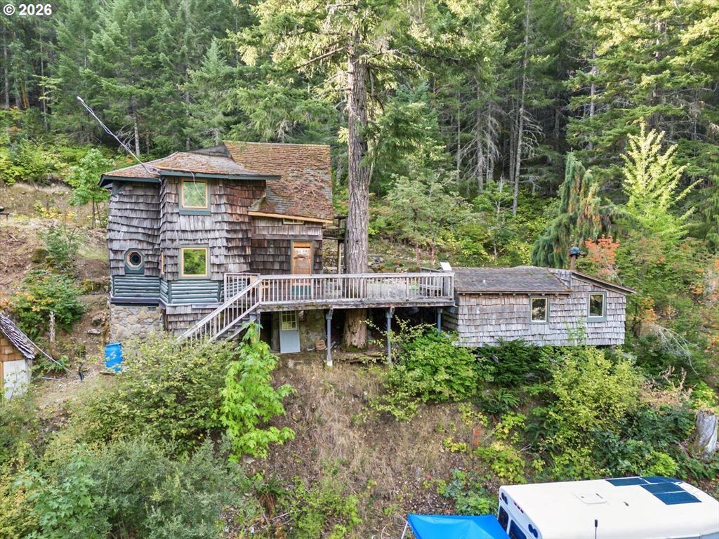 7007 Placer Rd, Wolf Creek
