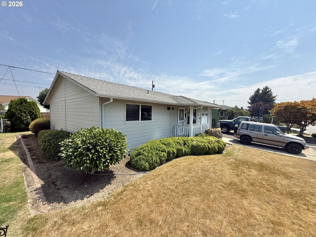 1662 Umpqua Rd, Woodburn
