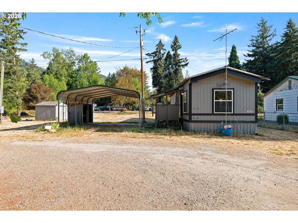200 Lizzy Ln, Glendale