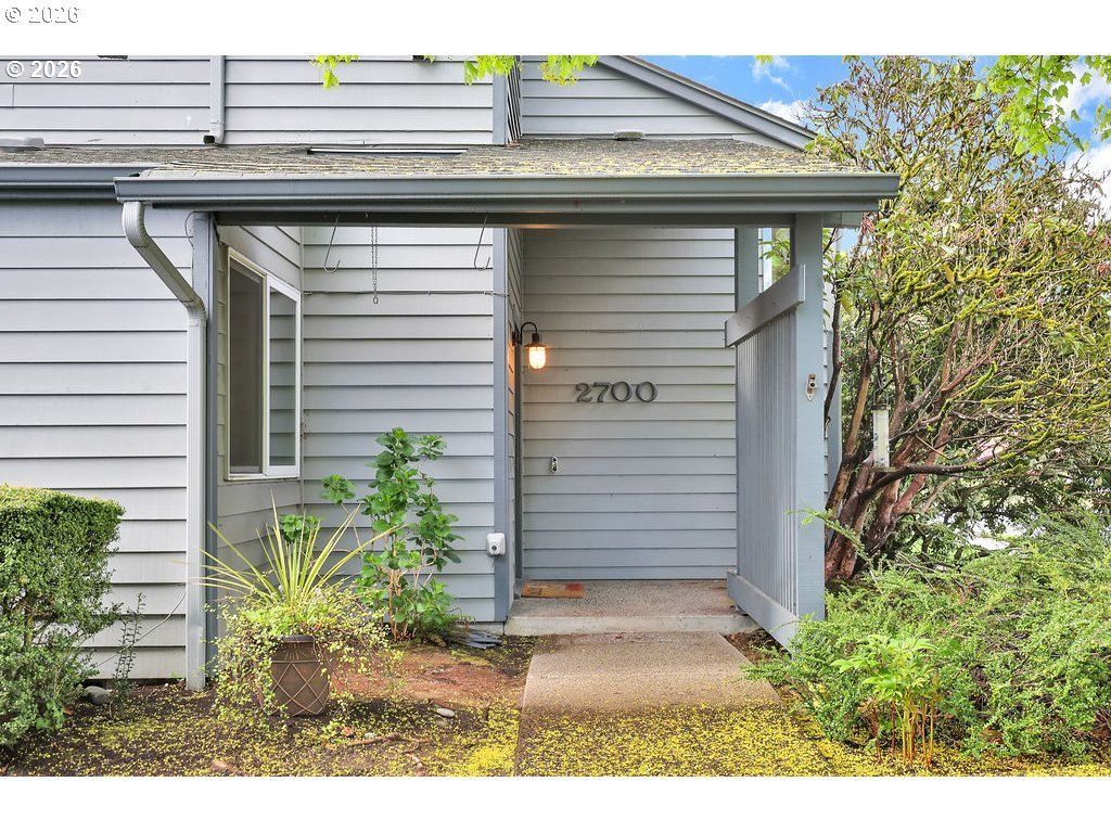 2700 Harlow Rd, Eugene