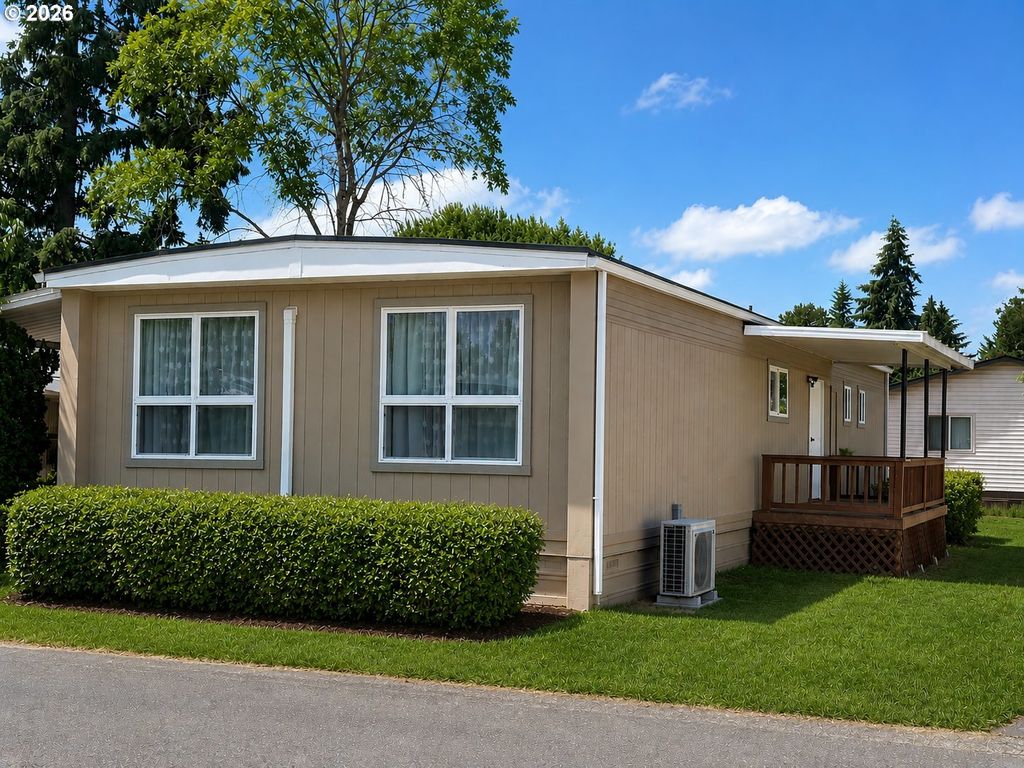 1501 N Hayden Island Dr, Portland