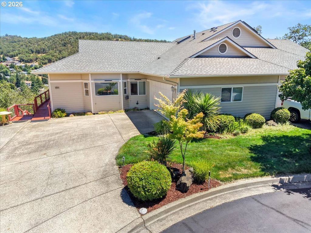191 Nw Rachel Lynn Way, Roseburg