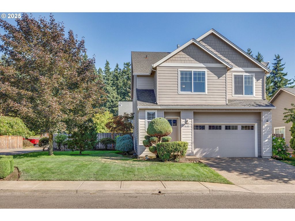 1422 Ne 18th Pl, Canby