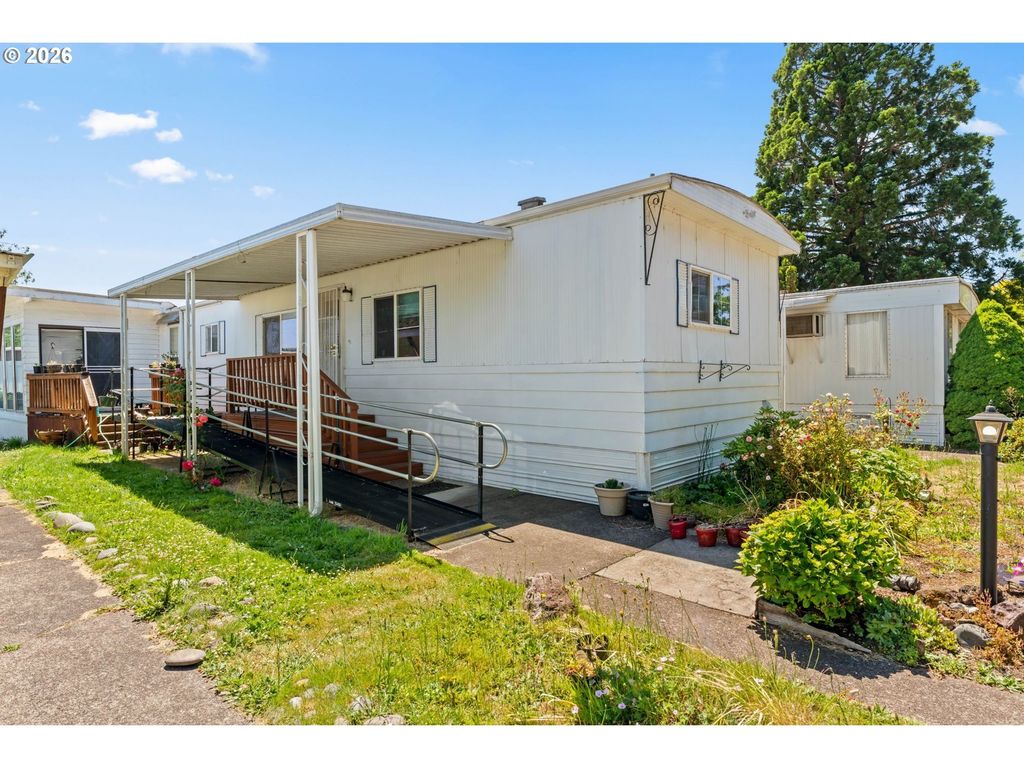 205 S 54th St 8, Springfield