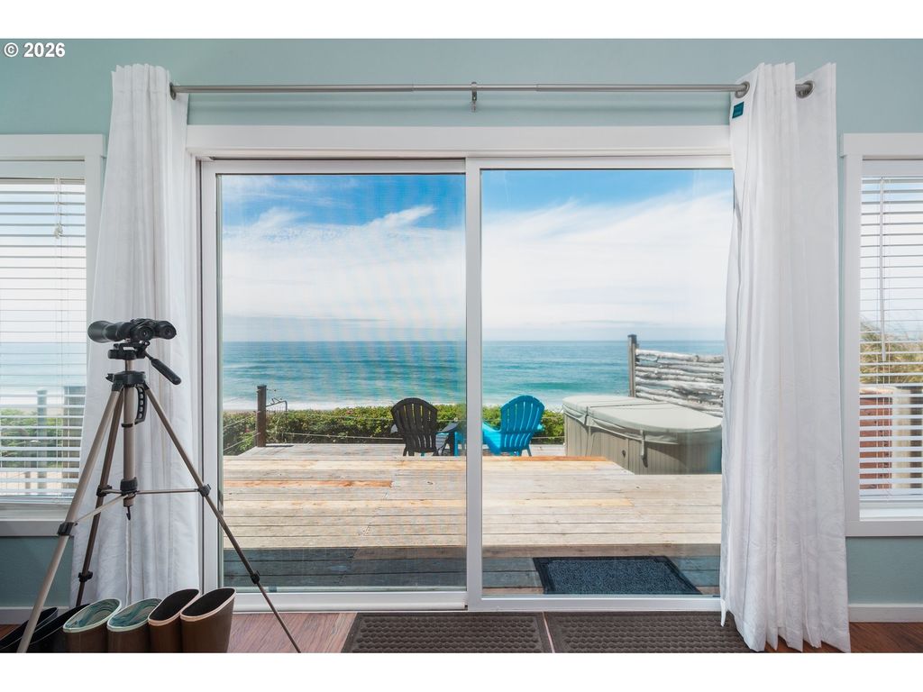 375 Lorraine St, Gleneden Beach