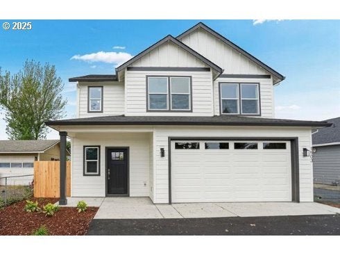 1503 N Second St, Silverton