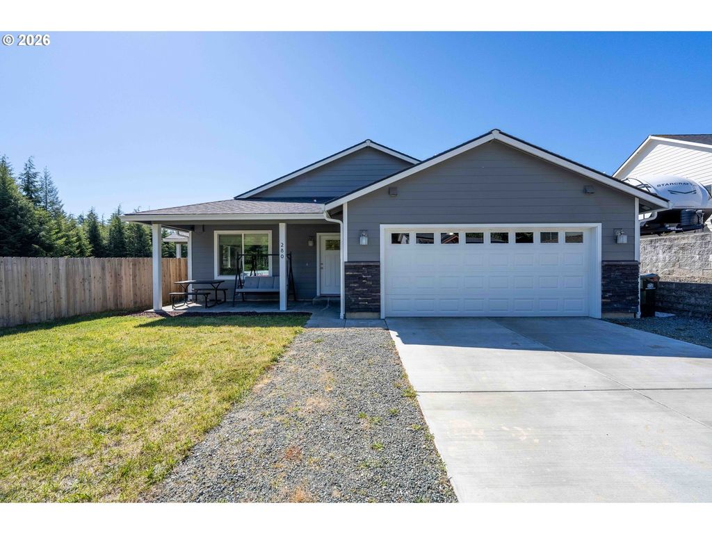 280 Foxglove Way, Reedsport