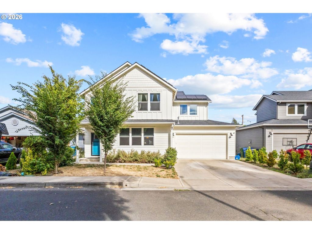 1172 Ne Camry Ct, Salem