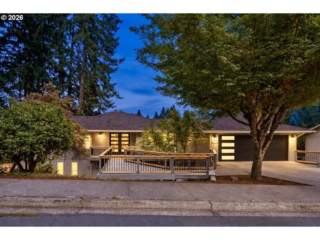 2355 Panorama Dr, Eugene