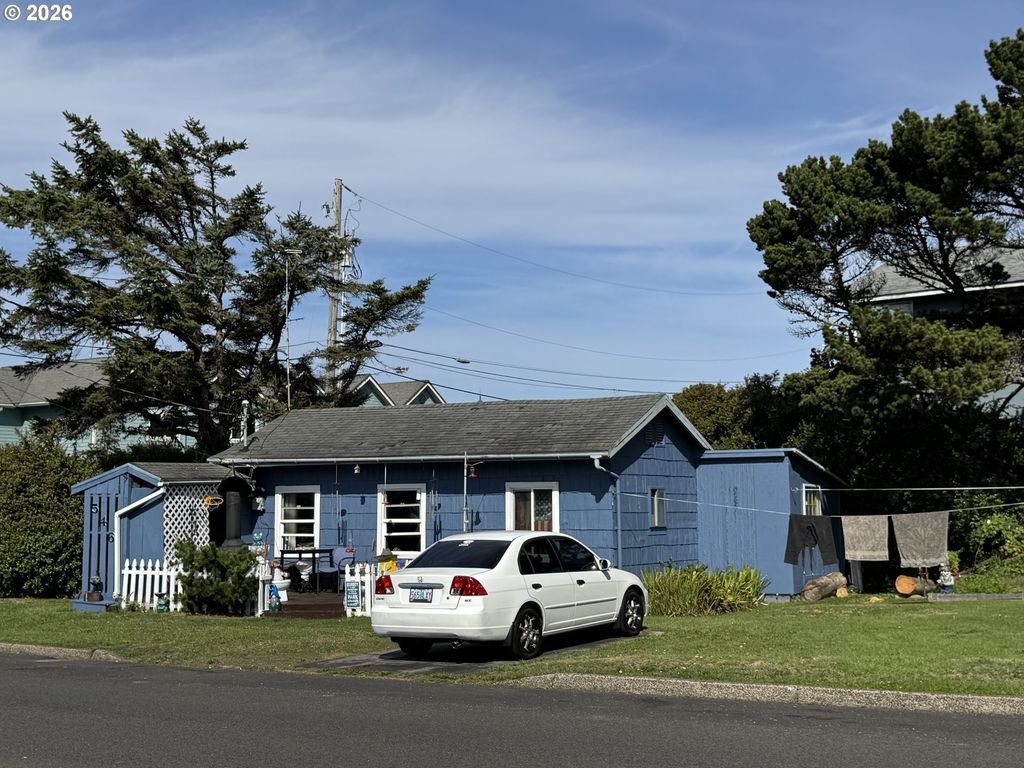 546 Nw 10th St, Newport
