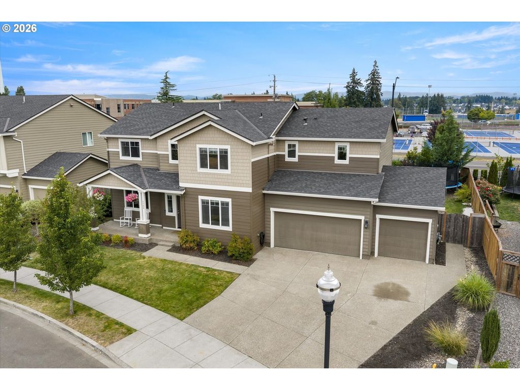 2794 S Red Tail Loop, Ridgefield