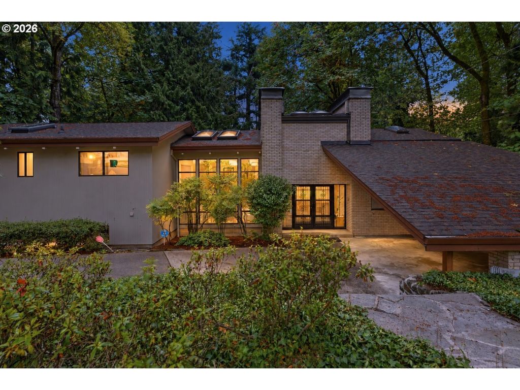 15300 Se Minerva Rd, Milwaukie