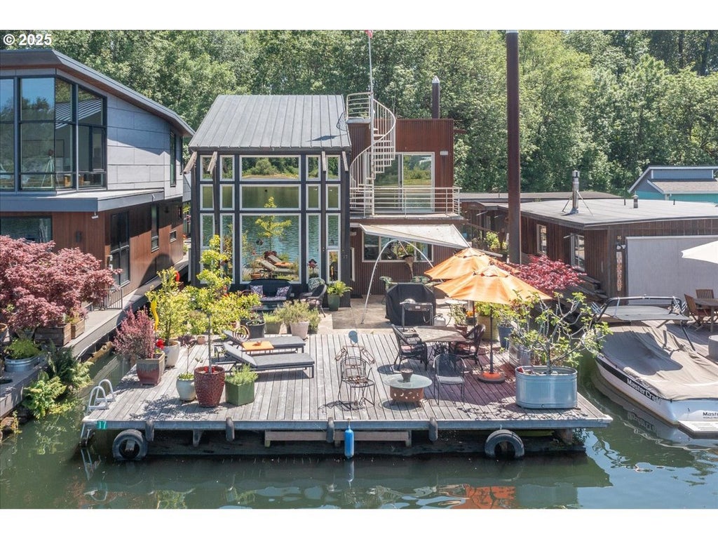 6901 Se Oaks Park Way 17, Portland