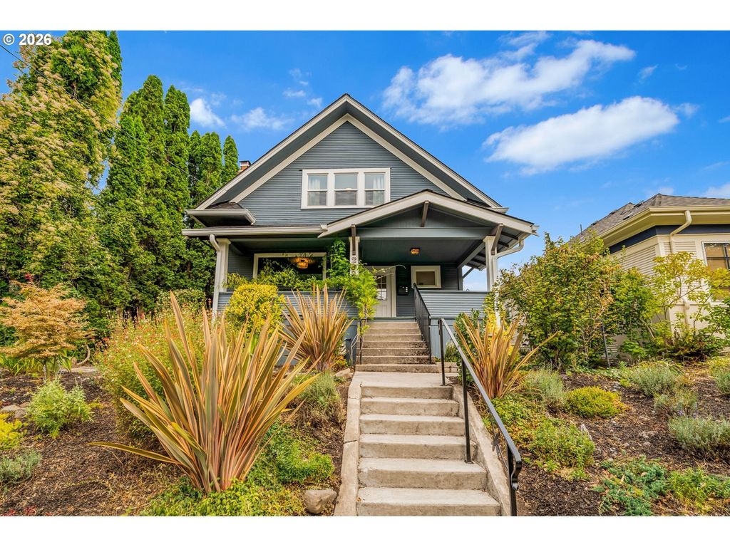 2307 Ne Everett St, Portland