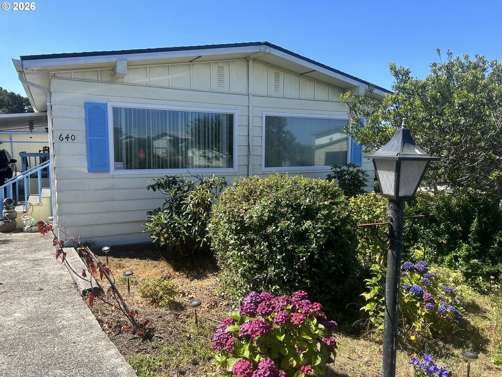1601 Rhododendron Dr 640, Florence